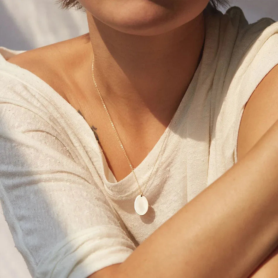 Olivia- Colar Oval